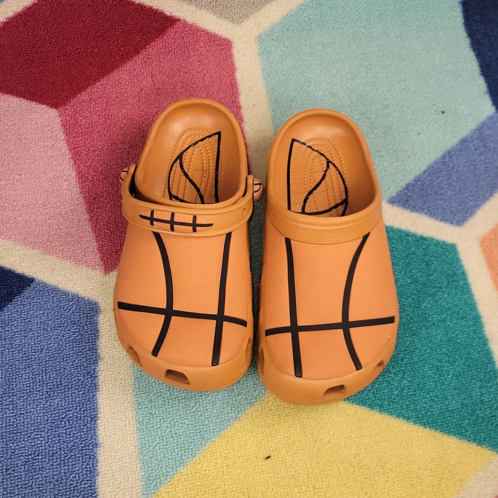 Crocs Classic Clog Basketball Orange Black Textured Sport Shoes Missing Strap - Picture 5 of 7